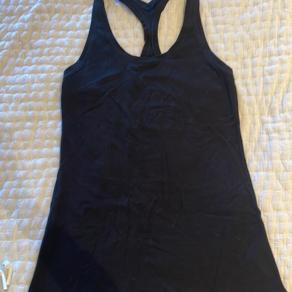 Lululemon black tank top size 6